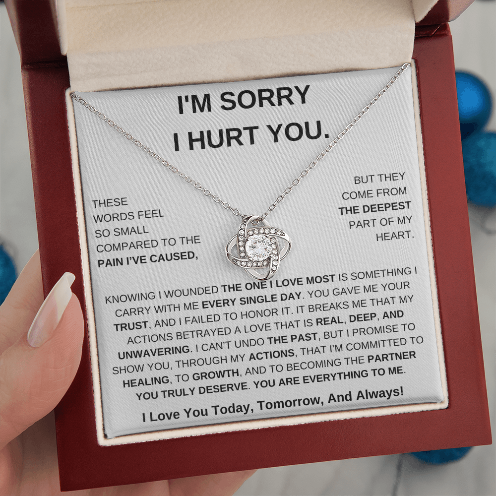 Apology Gift For Her – Love Knot Necklace